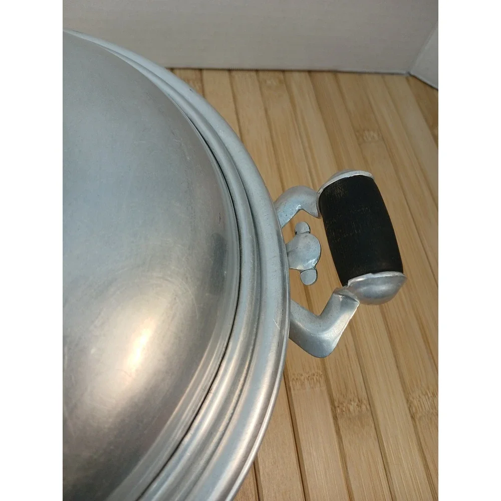 Vintage Wear-Ever No 170 Aluminum Dutch Oven Casserole Pot with Lid Made in USA